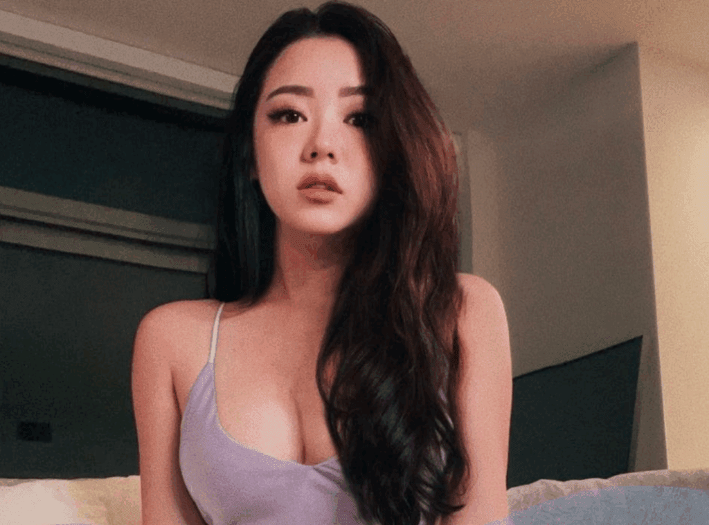Filipino Single Woman
